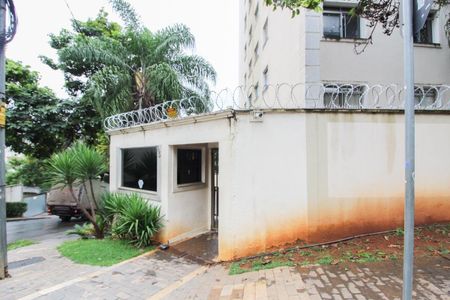 Apartamento à venda com 75m², 3 quartos e 2 vagasFachada
