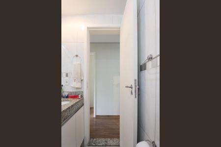 Apartamento à venda com 75m², 3 quartos e 2 vagasBanheiro Social