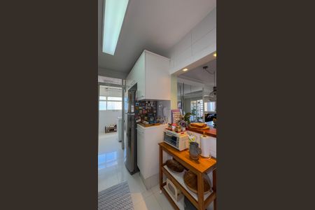 Apartamento à venda com 110m², 2 quartos e 2 vagas Apartamento à venda com 110m², 2 quartos e 2 vagasCozinha e Área de Serviço