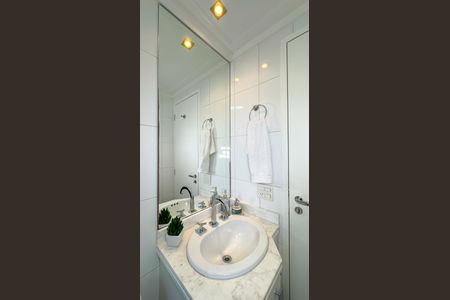 Apartamento à venda com 110m², 2 quartos e 2 vagas Apartamento à venda com 110m², 2 quartos e 2 vagasBanheiro