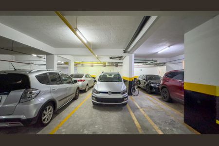 Apartamento à venda com 110m², 2 quartos e 2 vagas Apartamento à venda com 110m², 2 quartos e 2 vagasGaragem