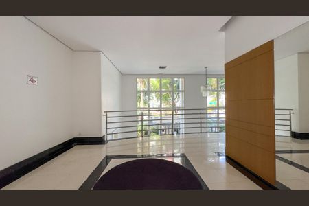 Apartamento à venda com 110m², 2 quartos e 2 vagas Apartamento à venda com 110m², 2 quartos e 2 vagasHall de entrada