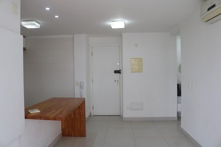 Sala de apartamento para alugar com 1 quarto, 42m² em Vila Anglo Brasileira, São Paulo