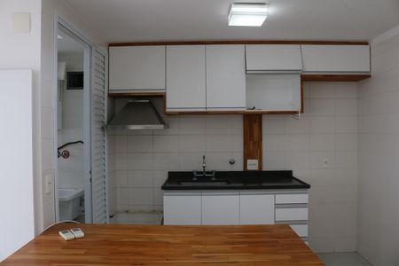 Sala de apartamento para alugar com 1 quarto, 42m² em Vila Anglo Brasileira, São Paulo