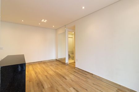 Sala de apartamento para alugar com 2 quartos, 70m² em Pinheiros, São Paulo