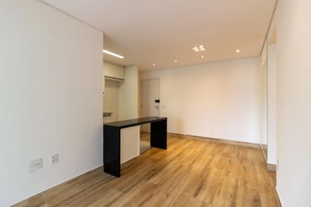 Sala de apartamento para alugar com 2 quartos, 70m² em Pinheiros, São Paulo