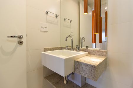 Apartamento para alugar com 70m², 2 quartos e 1 vagaBanheiro