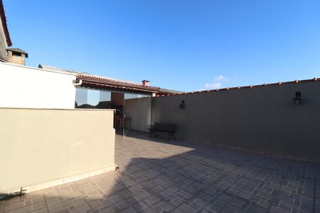 Apartamento à venda com 200m², 2 quartos e 2 vagasCobertura