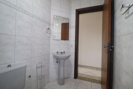 Apartamento à venda com 200m², 2 quartos e 2 vagasBanheiro 2