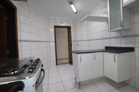 Apartamento à venda com 200m², 2 quartos e 2 vagasCozinha