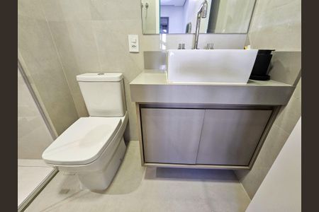 Apartamento à venda com 108m², 2 quartos e 2 vagasBanheiro da Suíte