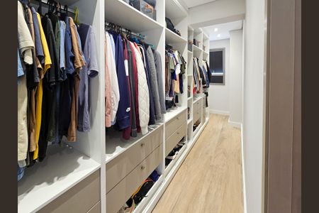 Apartamento à venda com 108m², 2 quartos e 2 vagasCloset da suíte