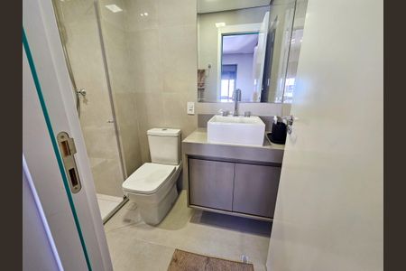 Apartamento à venda com 108m², 2 quartos e 2 vagasBanheiro da Suíte