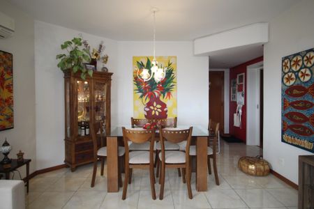 Apartamento à venda com 88m², 3 quartos e 2 vagasSala