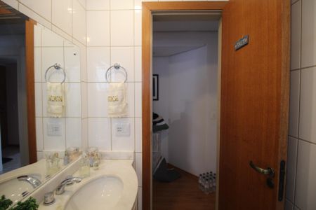 Apartamento à venda com 88m², 3 quartos e 2 vagasBanheiro