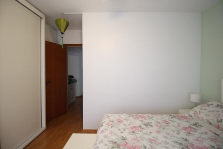 Apartamento à venda com 88m², 3 quartos e 2 vagasSuíte 1