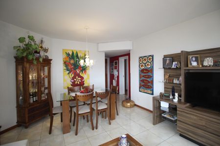 Apartamento à venda com 88m², 3 quartos e 2 vagasSala