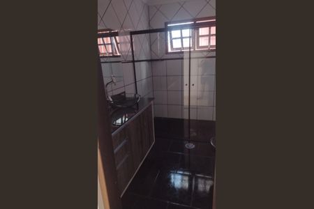 Banheiro de casa à venda com 2 quartos, 140m² em Vila Luzita, Santo André