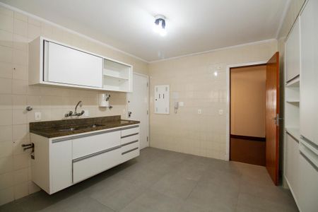 Apartamento à venda com 91m², 3 quartos e 2 vagasCozinha