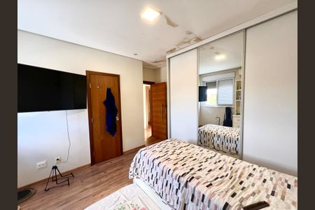 Casa à venda com 600m², 6 quartos e 4 vagasQuarto 1
