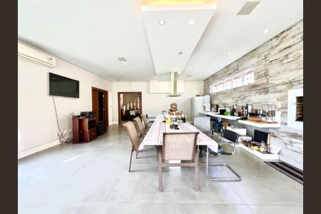 Casa à venda com 600m², 6 quartos e 4 vagasEspaço Gourmet
