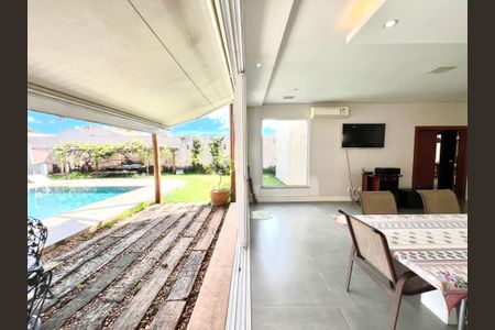 Casa à venda com 600m², 6 quartos e 4 vagasPiscina