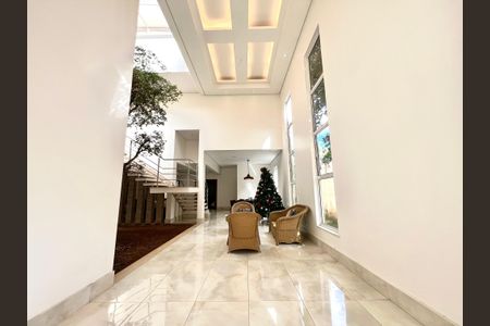 Casa à venda com 600m², 6 quartos e 4 vagasSala