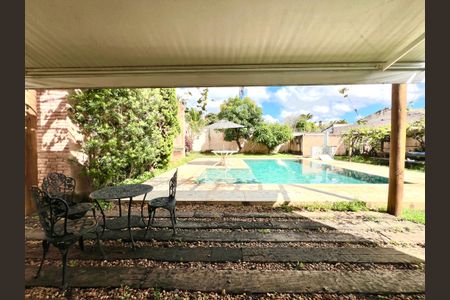 Casa à venda com 600m², 6 quartos e 4 vagasPiscina