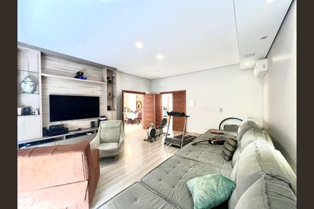 Casa à venda com 600m², 6 quartos e 4 vagasSala de TV