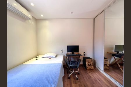 Casa à venda com 600m², 6 quartos e 4 vagasQuarto 3