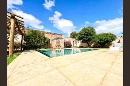Casa à venda com 600m², 6 quartos e 4 vagasPiscina
