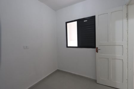 Quarto 2 de casa para alugar com 2 quartos, 80m² em Vila Alpina, São Paulo