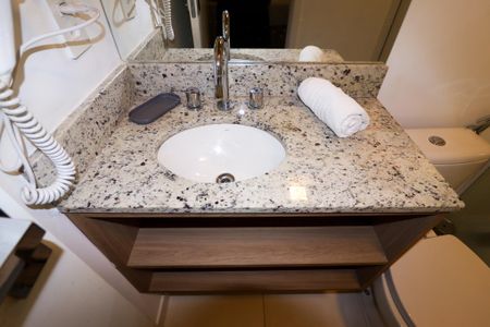 Studio à venda com 33m², 0 quarto e sem vagaBanheiro