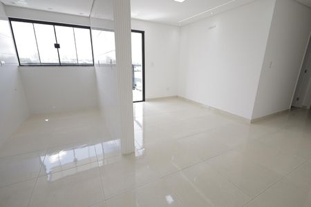 Apartamento à venda com 120m², 2 quartos e 2 vagasCozinha e Sala