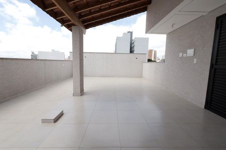 Apartamento à venda com 120m², 2 quartos e 2 vagasCobertura