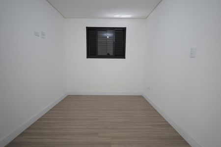 Apartamento à venda com 120m², 2 quartos e 2 vagasQuarto 2