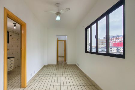 Sala de apartamento para alugar com 1 quarto, 40m² em Guilhermina, Praia Grande