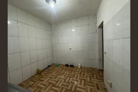 Cozinha de casa para alugar com 1 quarto, 25m² em Parque dos Camargos, Barueri