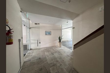 Apartamento à venda com 83m², 2 quartos e sem vaga