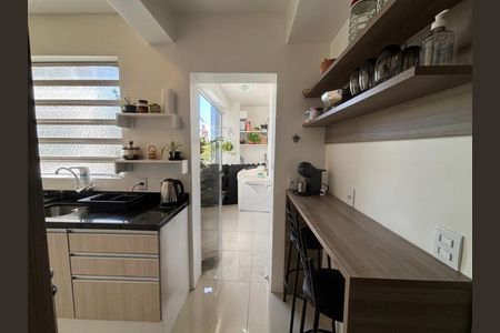 Apartamento à venda com 83m², 2 quartos e sem vaga