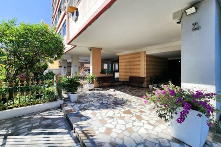 Apartamento à venda com 81m², 3 quartos e 1 vaga Apartamento à venda com 81m², 3 quartos e 1 vagaÁrea Comum