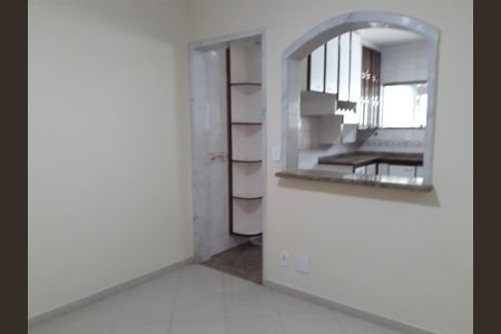 Foto 02 de casa à venda com 3 quartos, 250m² em Chácara Inglesa, São Paulo