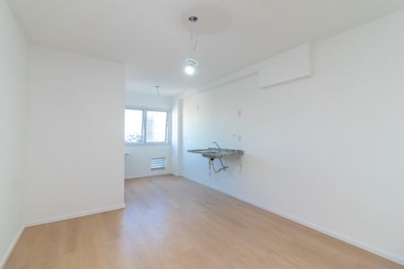 Apartamento à venda com 28m², 1 quarto e sem vaga Apartamento à venda com 28m², 1 quarto e sem vagaQuarto e Sala