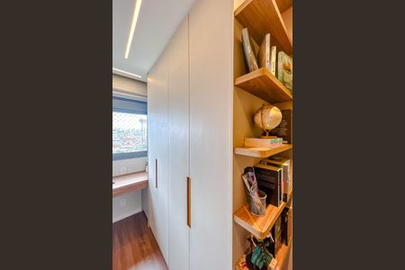 Apartamento à venda com 79m², 3 quartos e 1 vagaQuarto 2