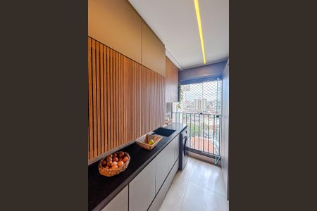 Apartamento à venda com 79m², 3 quartos e 1 vagaÁrea de Serviço