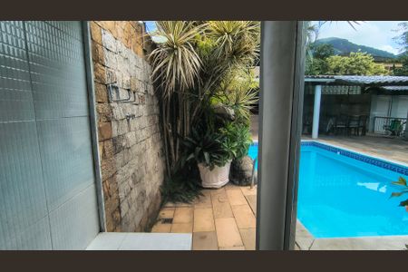 Casa de condomínio para alugar com 400m², 4 quartos e 2 vagas Casa de condomínio para alugar com 400m², 4 quartos e 2 vagasSauna