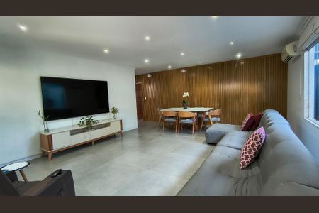 Sala de casa de condomínio à venda com 4 quartos, 400m² em Vargem Grande, Rio de Janeiro