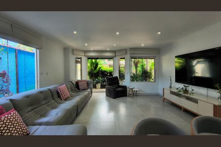 Sala de casa de condomínio à venda com 4 quartos, 400m² em Vargem Grande, Rio de Janeiro