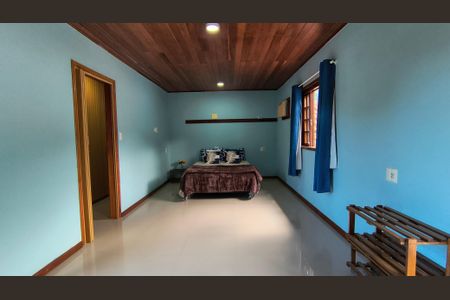 Casa de condomínio para alugar com 400m², 4 quartos e 2 vagas Casa de condomínio para alugar com 400m², 4 quartos e 2 vagasSuíte 3