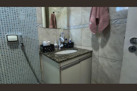 Casa de condomínio para alugar com 400m², 4 quartos e 2 vagas Casa de condomínio para alugar com 400m², 4 quartos e 2 vagasBanheiro da Suíte 1